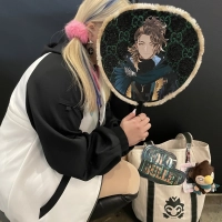 lily さんのアイコン